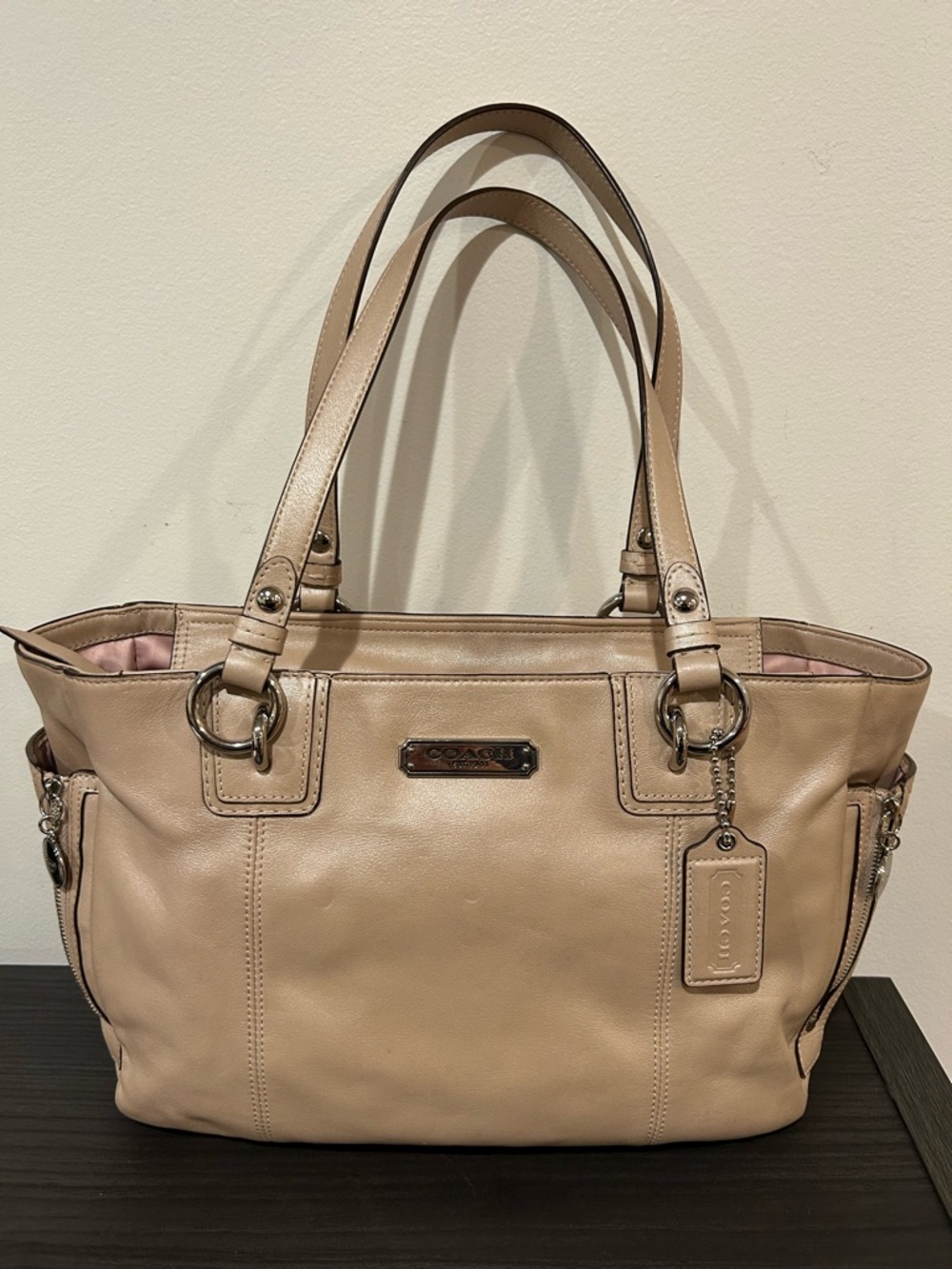 Coach Gallery Tote Bag EUC